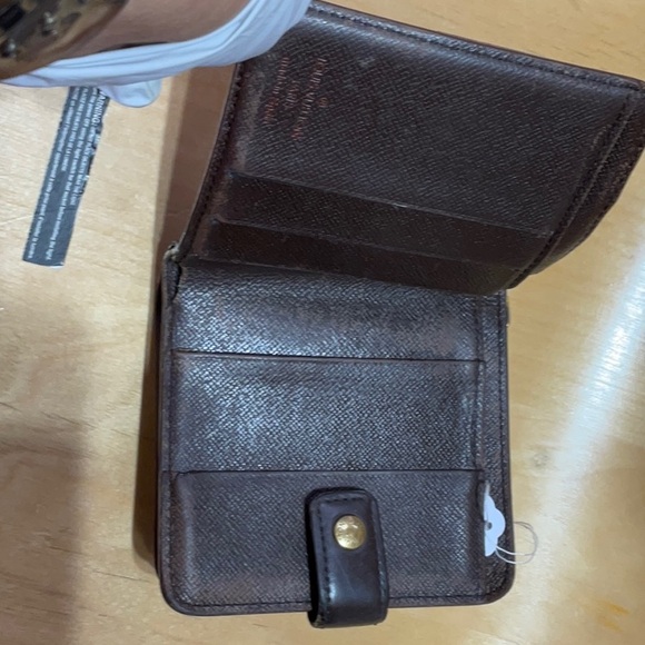 Low Start LV Wallet - Picture 2 of 3